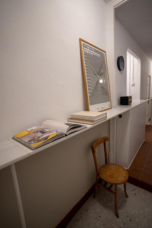 Hostal Hera Barcellona Esterno foto