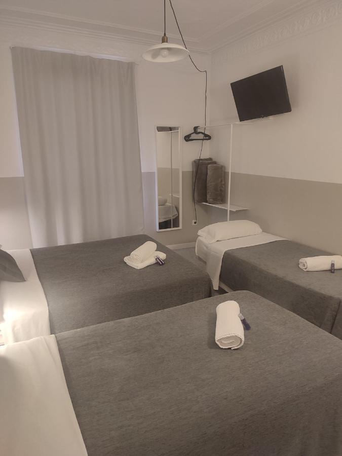 Hostal Hera Barcellona Esterno foto